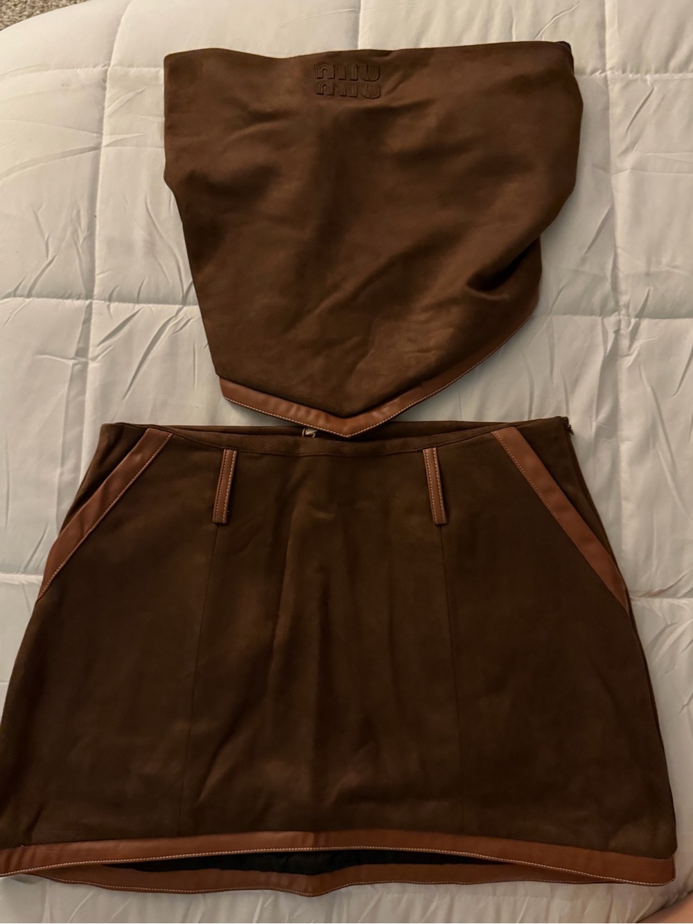Miu Miu Brown Suede Mini Skirt Set with Contrast Trim - Picture 2 of 9